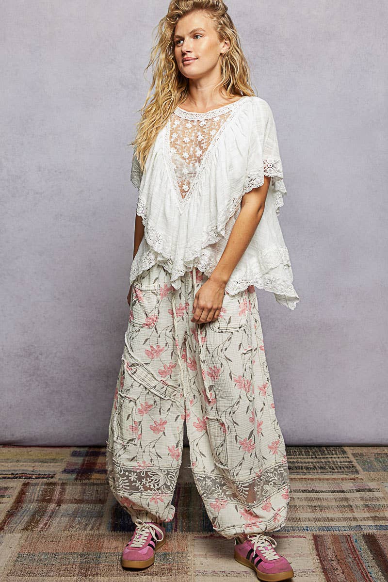 Lace Trim V Ruffle Detail Textured Woven Short Sleeve Top