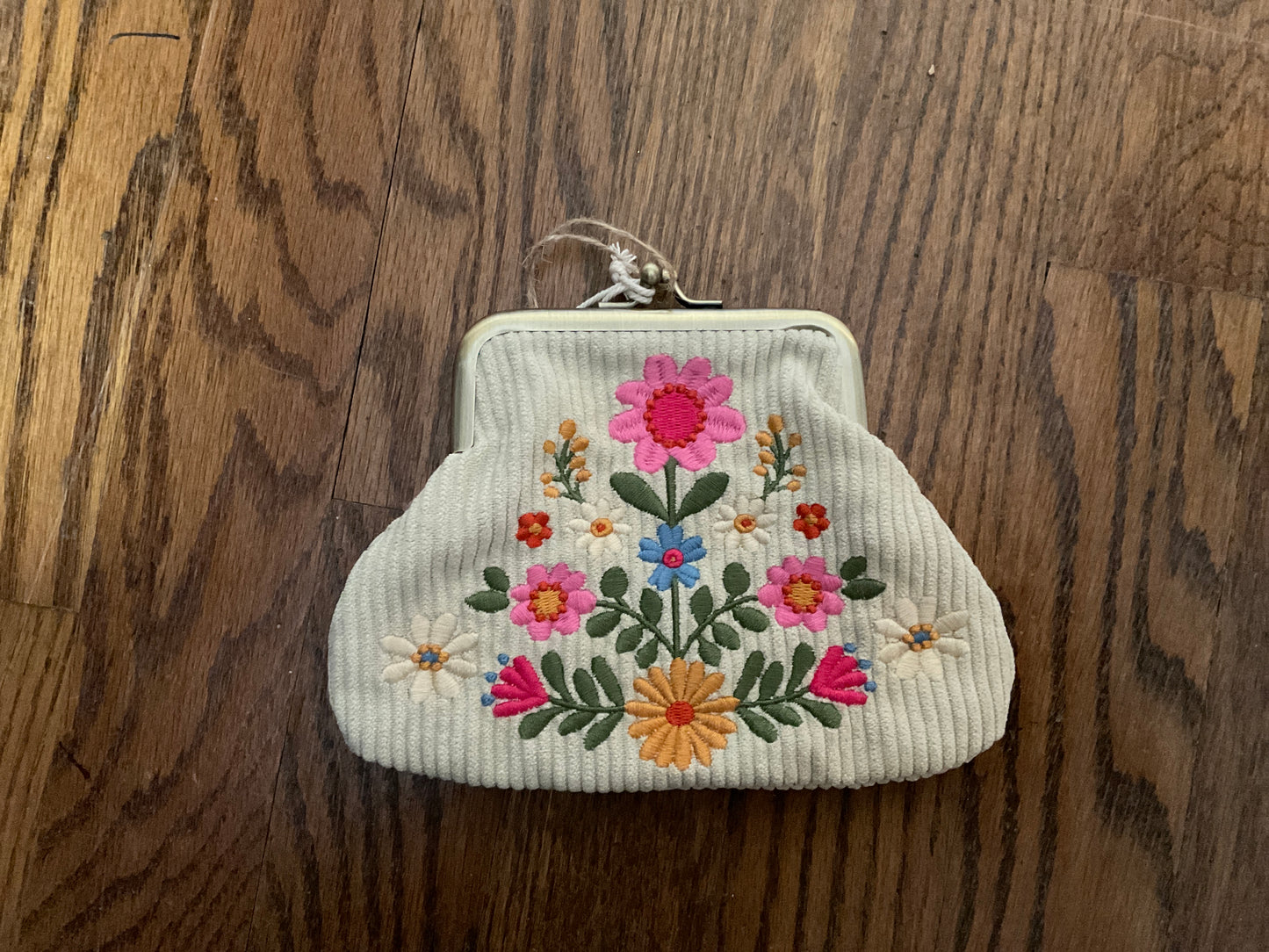 Natural life embroidery change pouch
