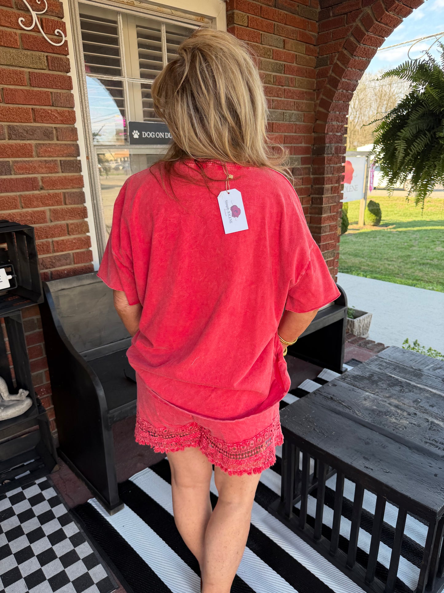 Mineral wash everyday tee - red