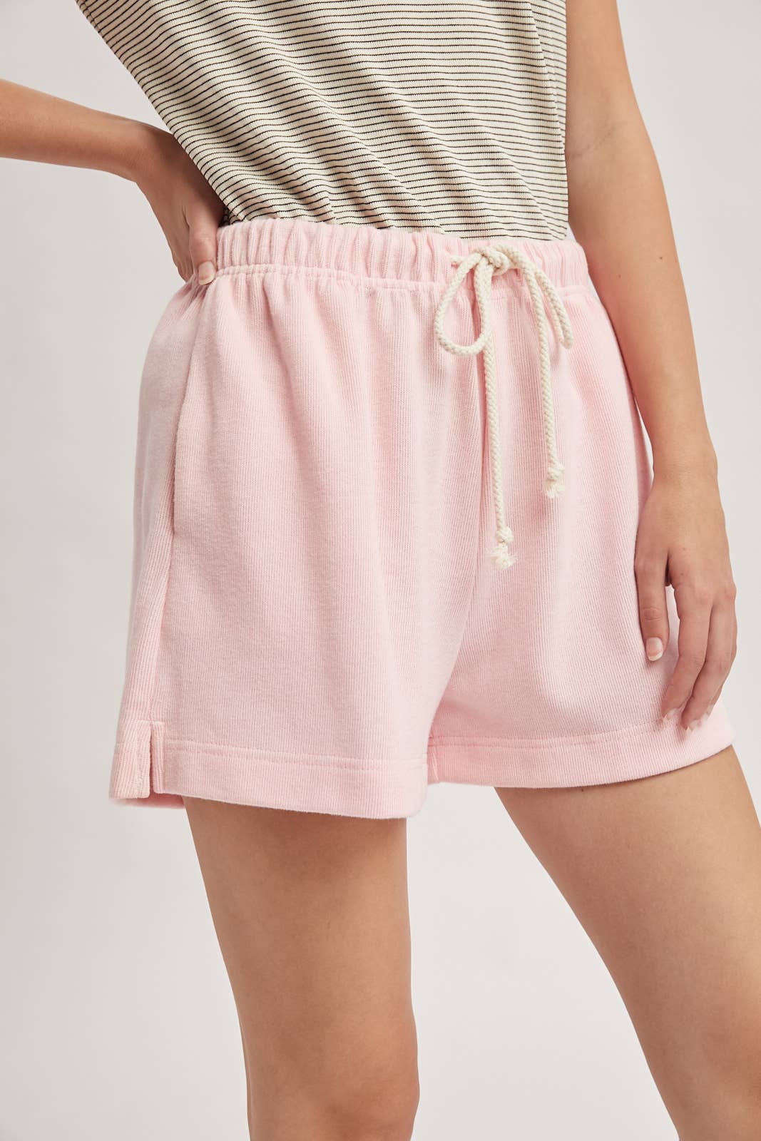 SOFT-TOUCH KNIT SHORTS / WL25-12213B
