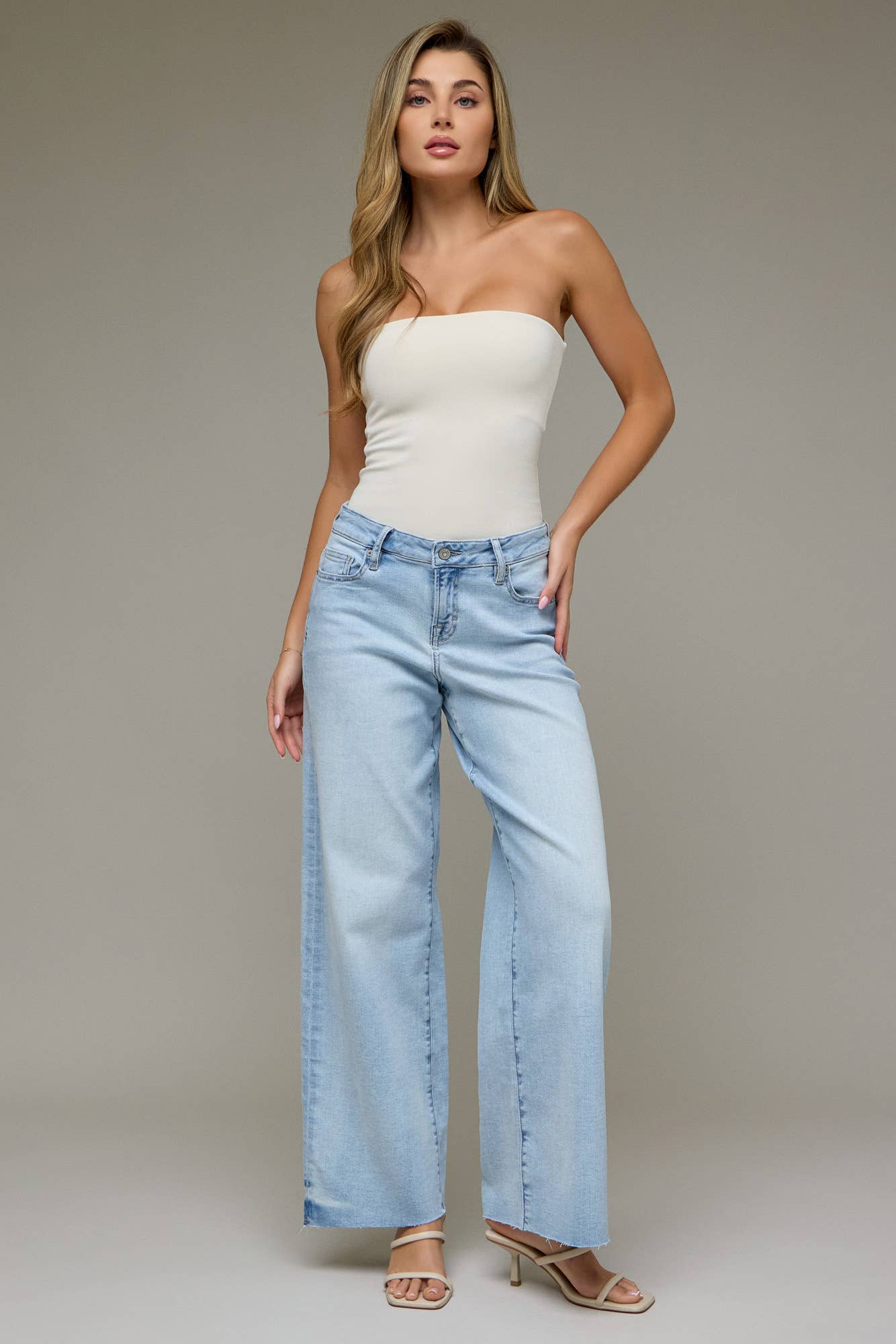 Light Wash Stretch Mid Rise 31" Inseam Wide Leg