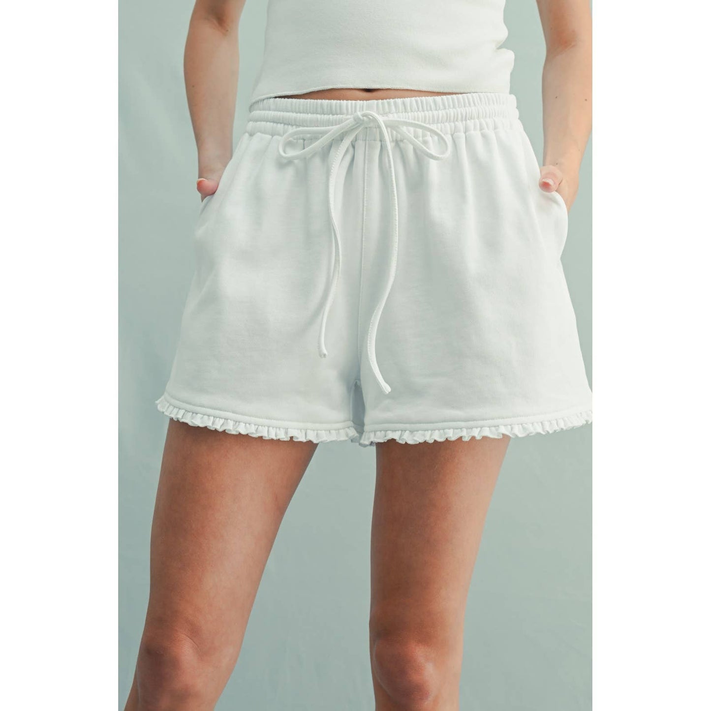 RUFFLE DETAIL KNIT SHORTS / WL25-11334