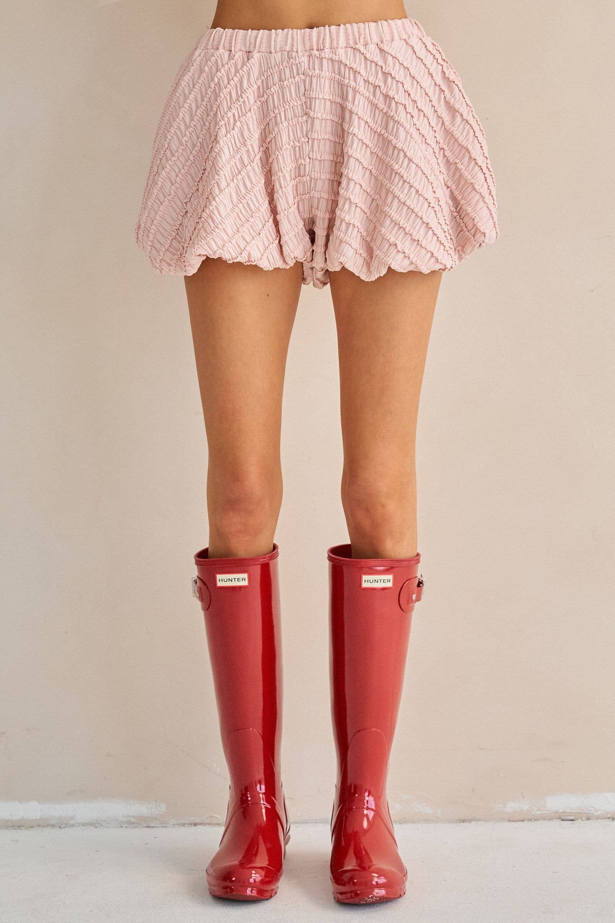 RUFFLE WRINKLE BALLOON SHORTS