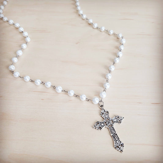 Pearl Long Beaded Necklace with Antique Silver Cross 262p