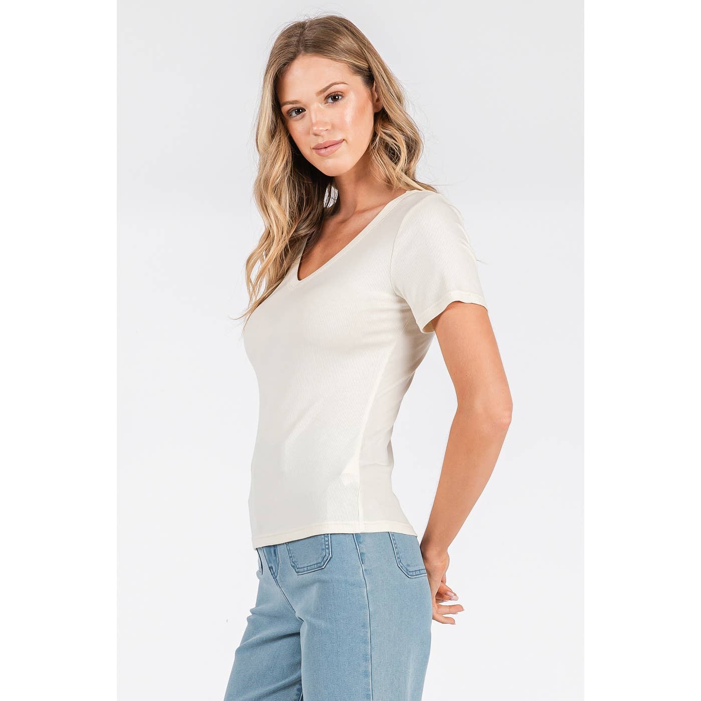RIBBED V-NECK SHORT SLEEVE BASIC CLASSIC TEE