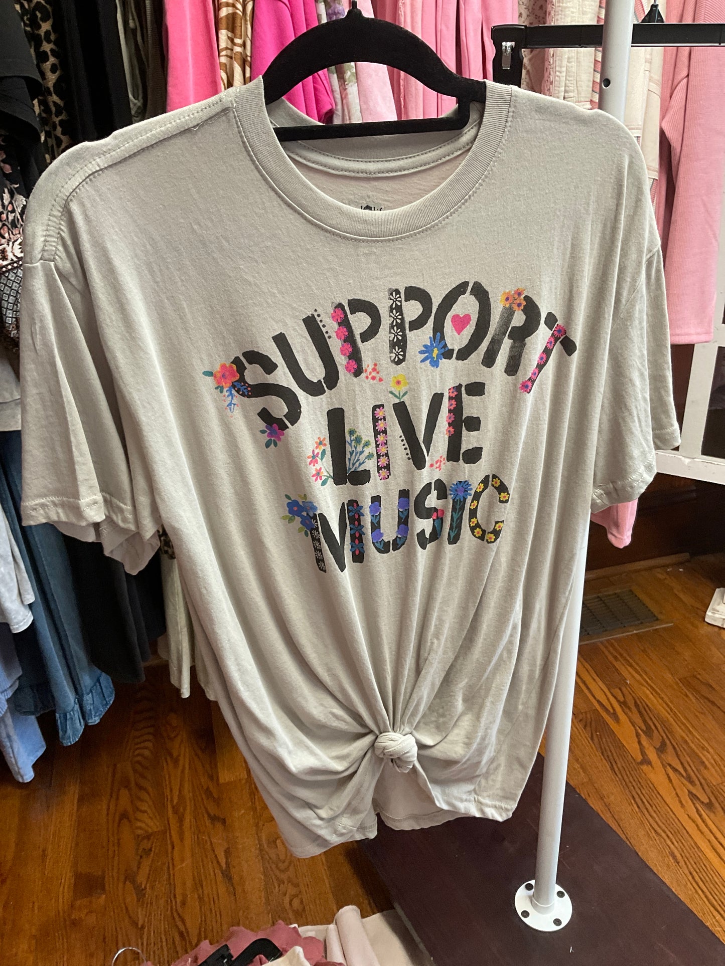 Natural life support live music tee