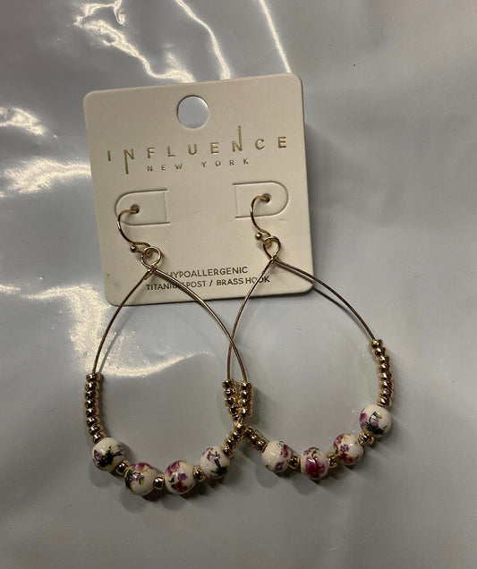 Danity floral earrings