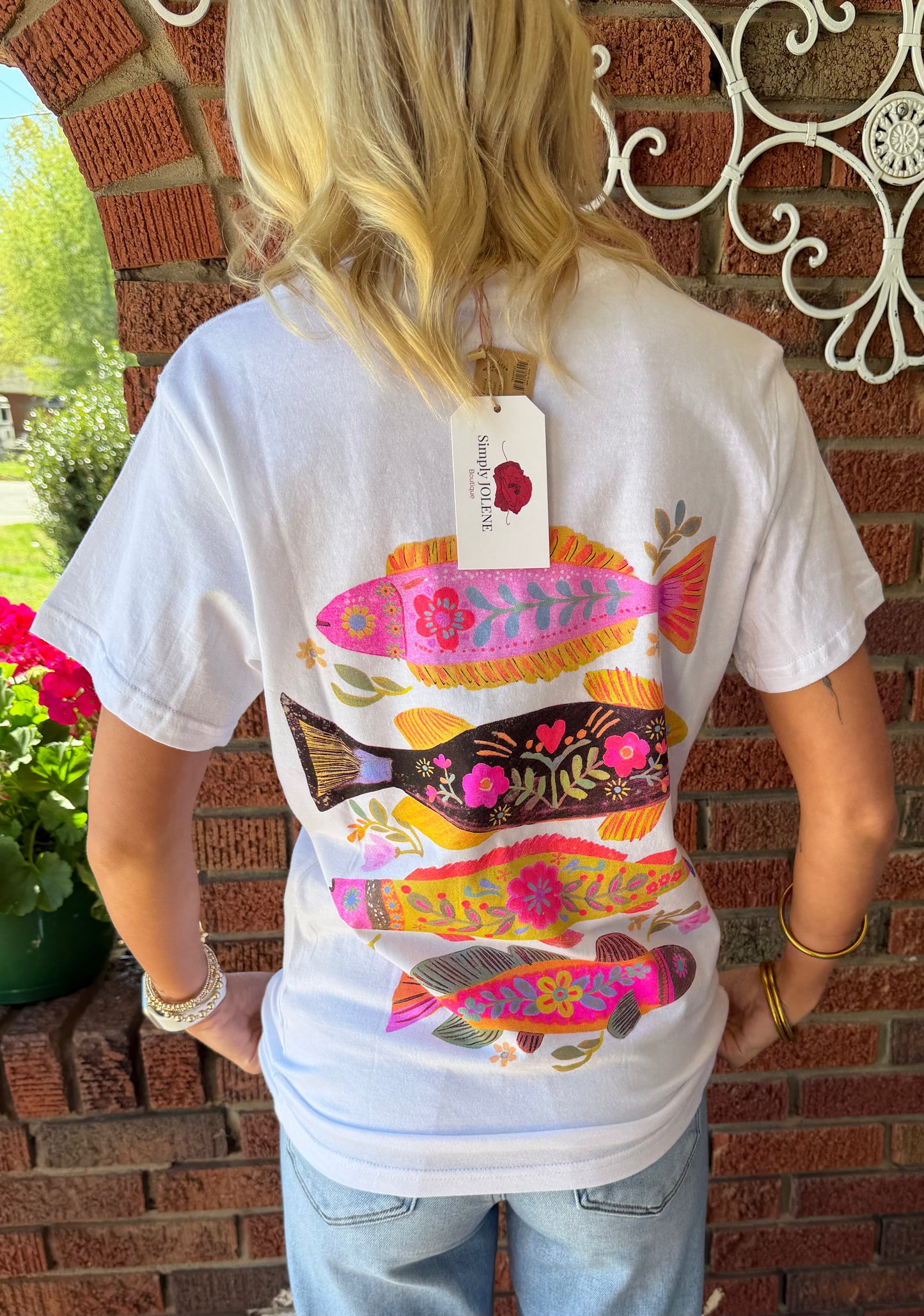 Natural life fish tee