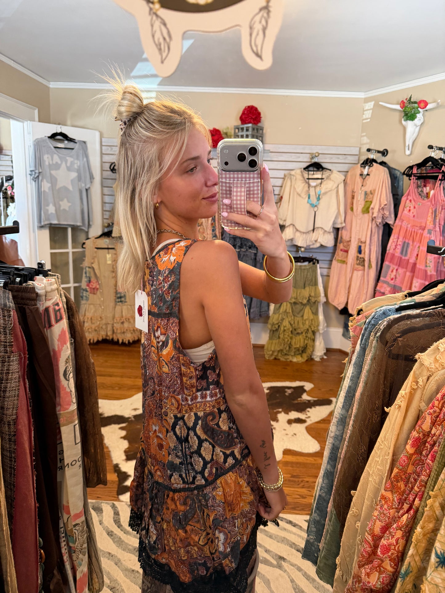 Crotchet trim paisley tank