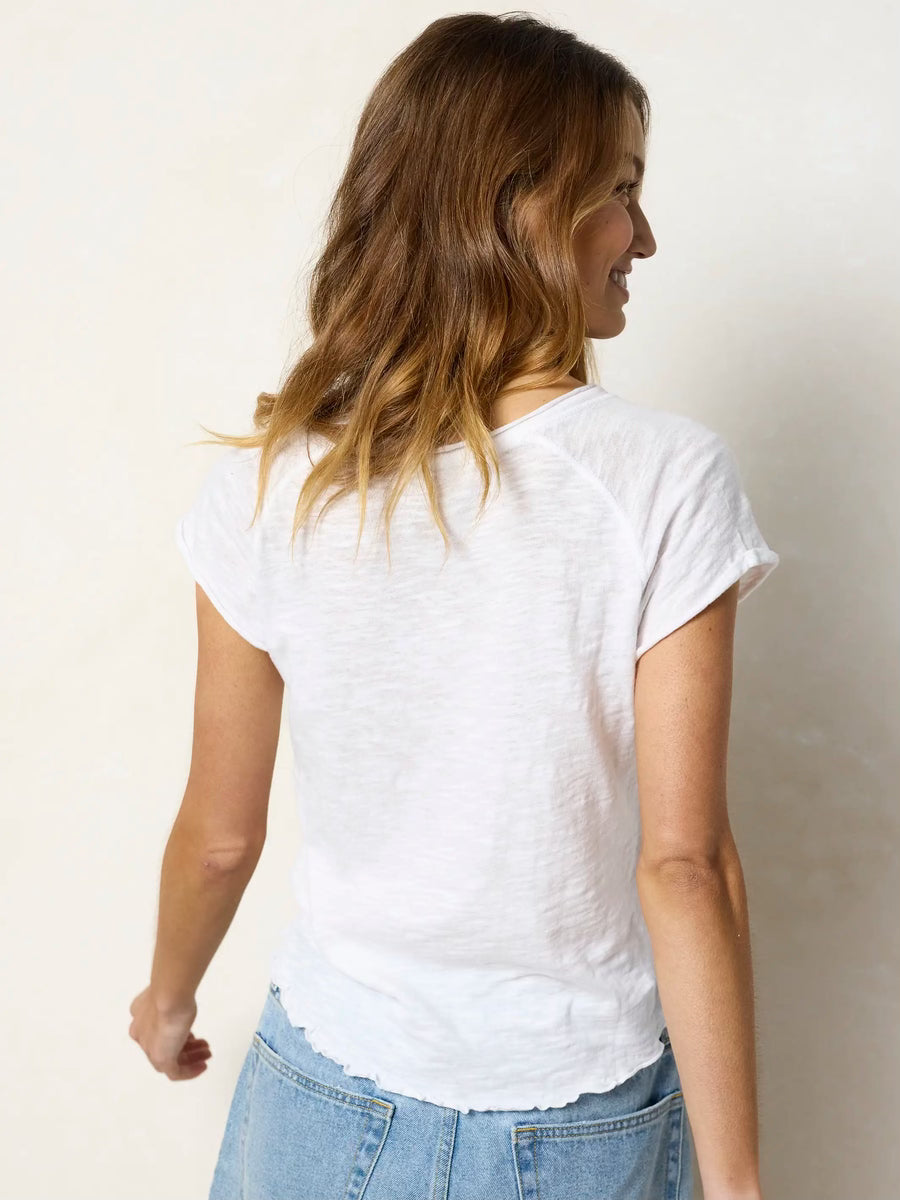 Natural life Lilly tee