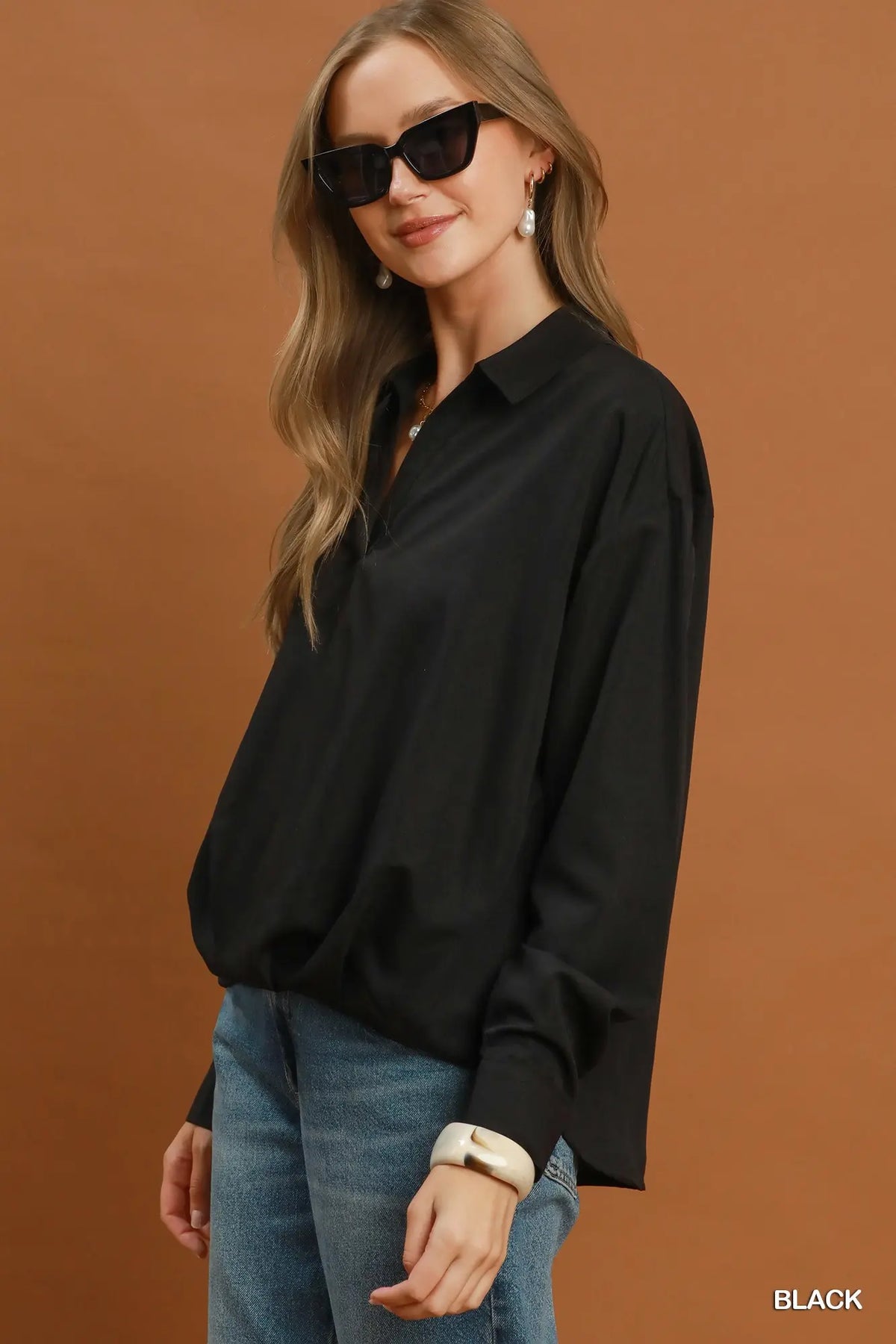 Relaxed Collared Split Neck Blouse