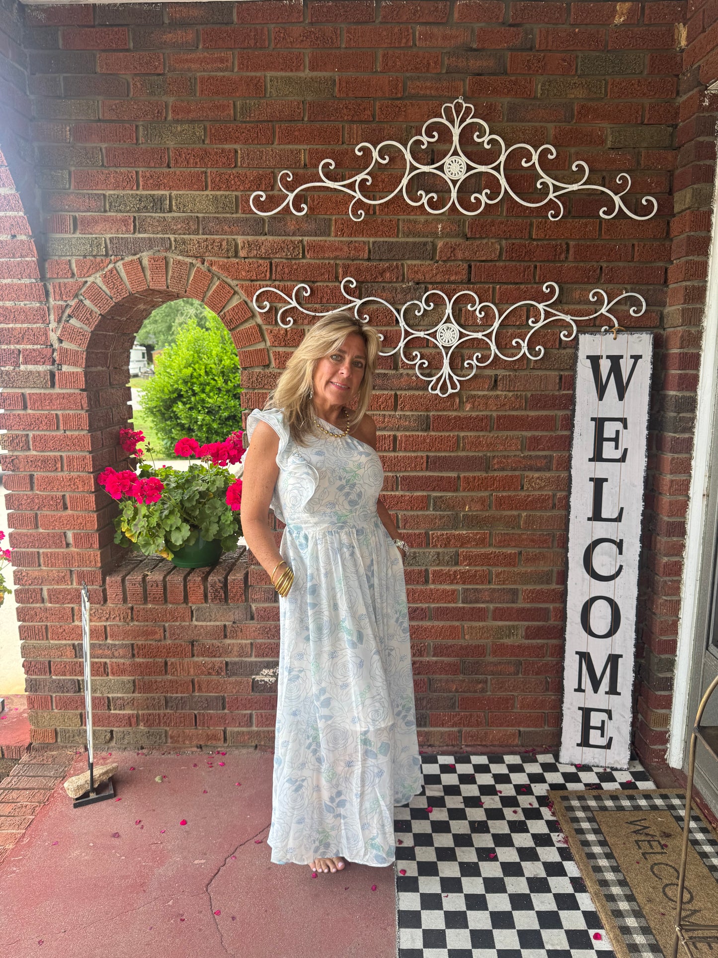 Shoulder smocked floral Maxi dress