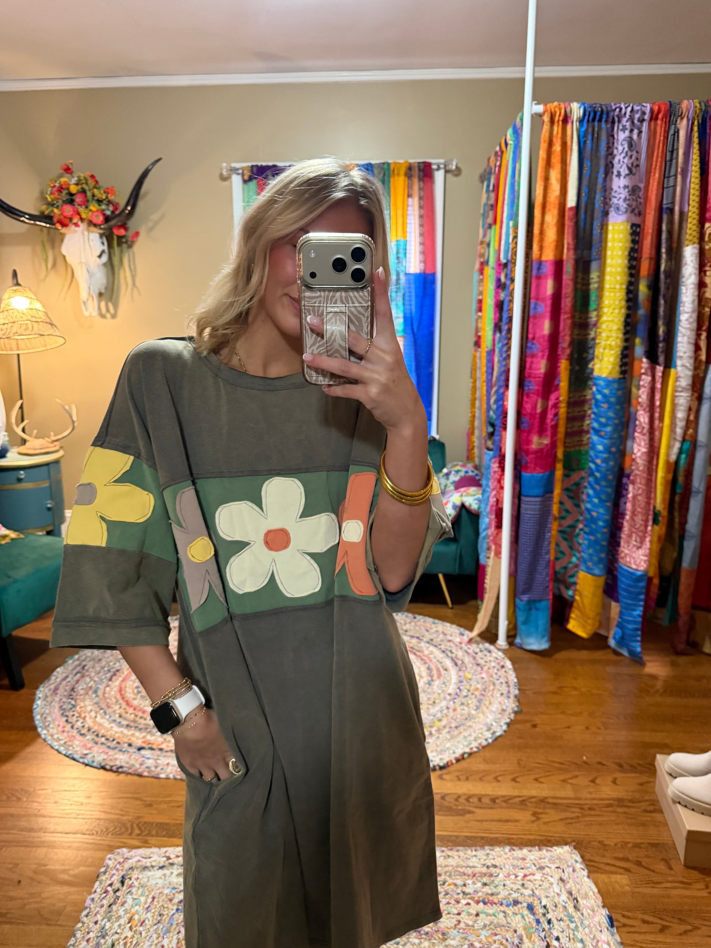 Patch detailing flower tshirt dress