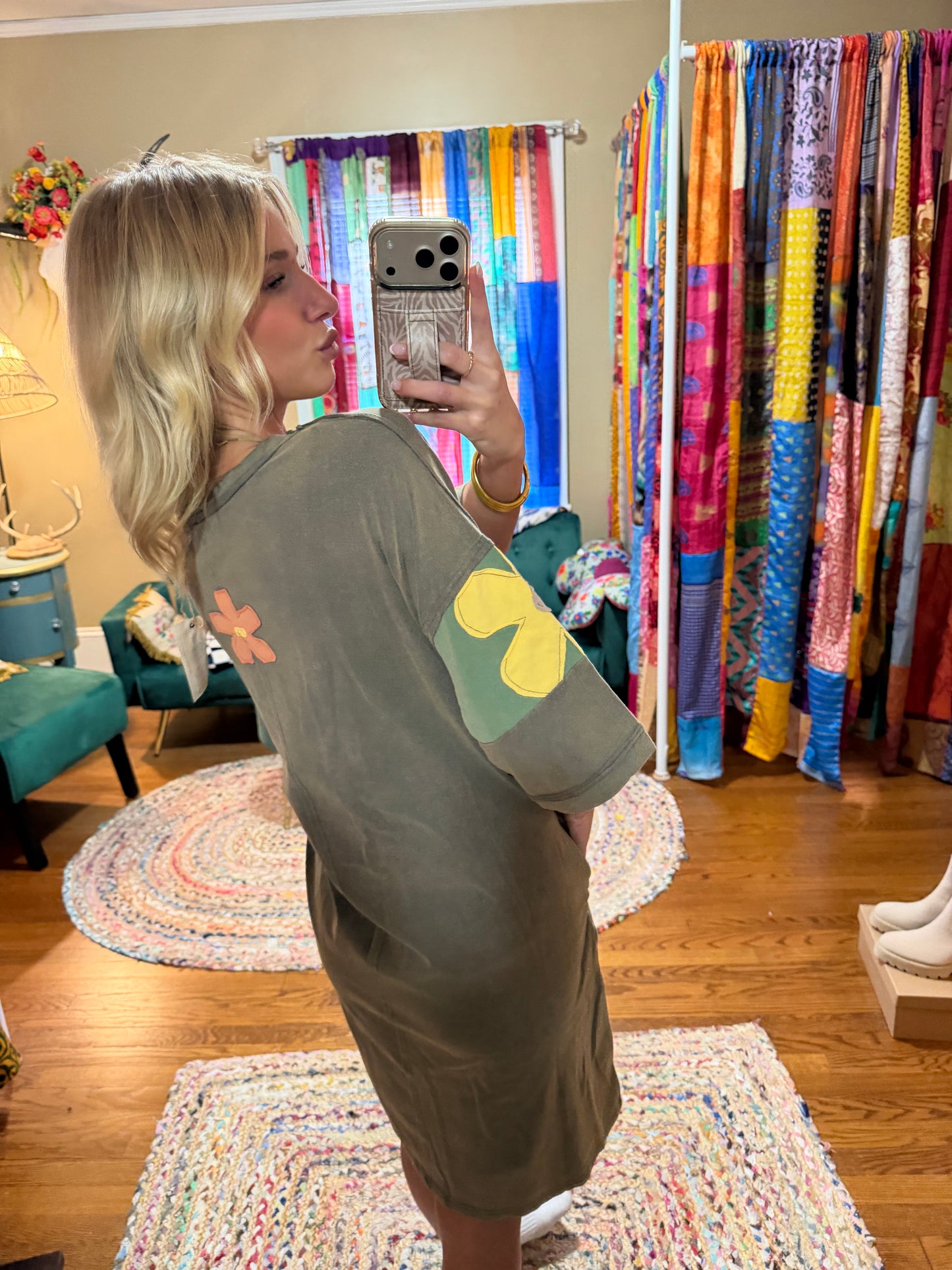 Patch detailing flower tshirt dress