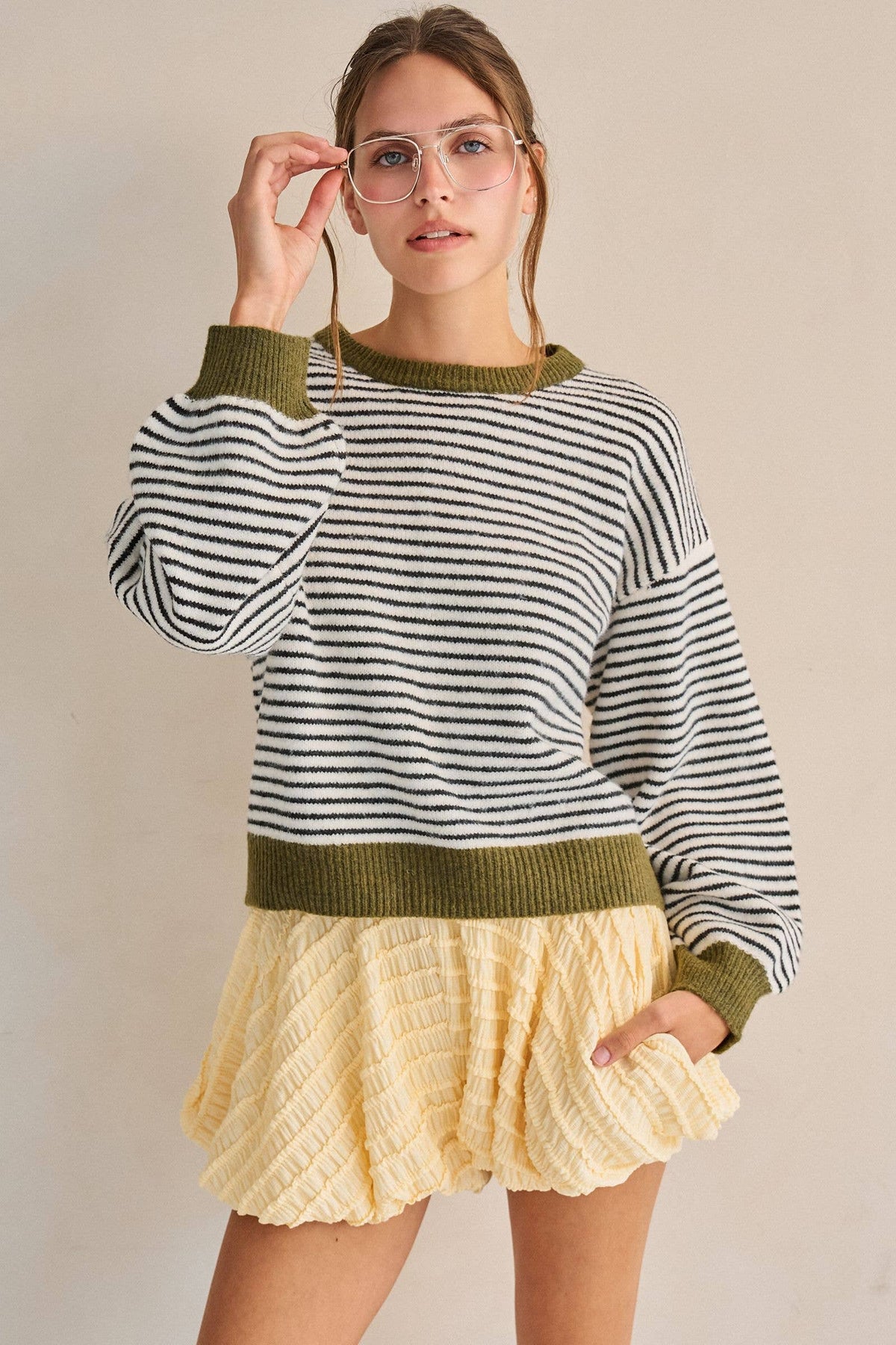 RUFFLE WRINKLE BALLOON SHORTS