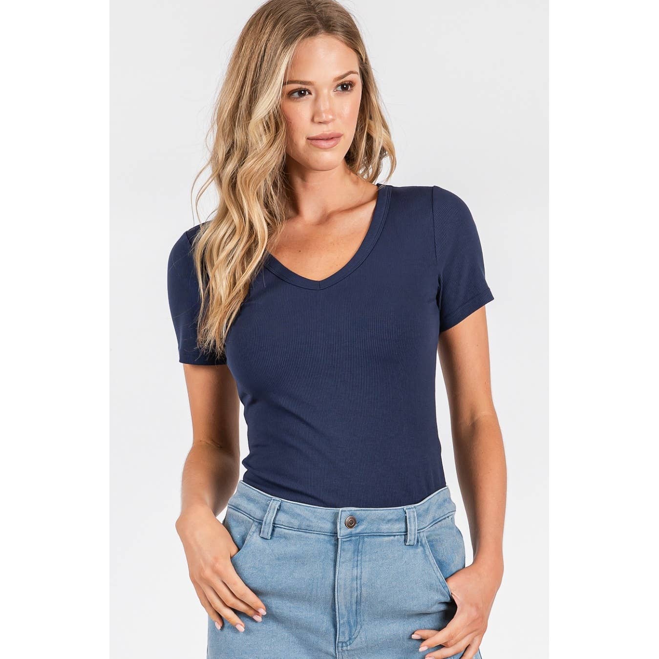 RIBBED V-NECK SHORT SLEEVE BASIC CLASSIC TEE