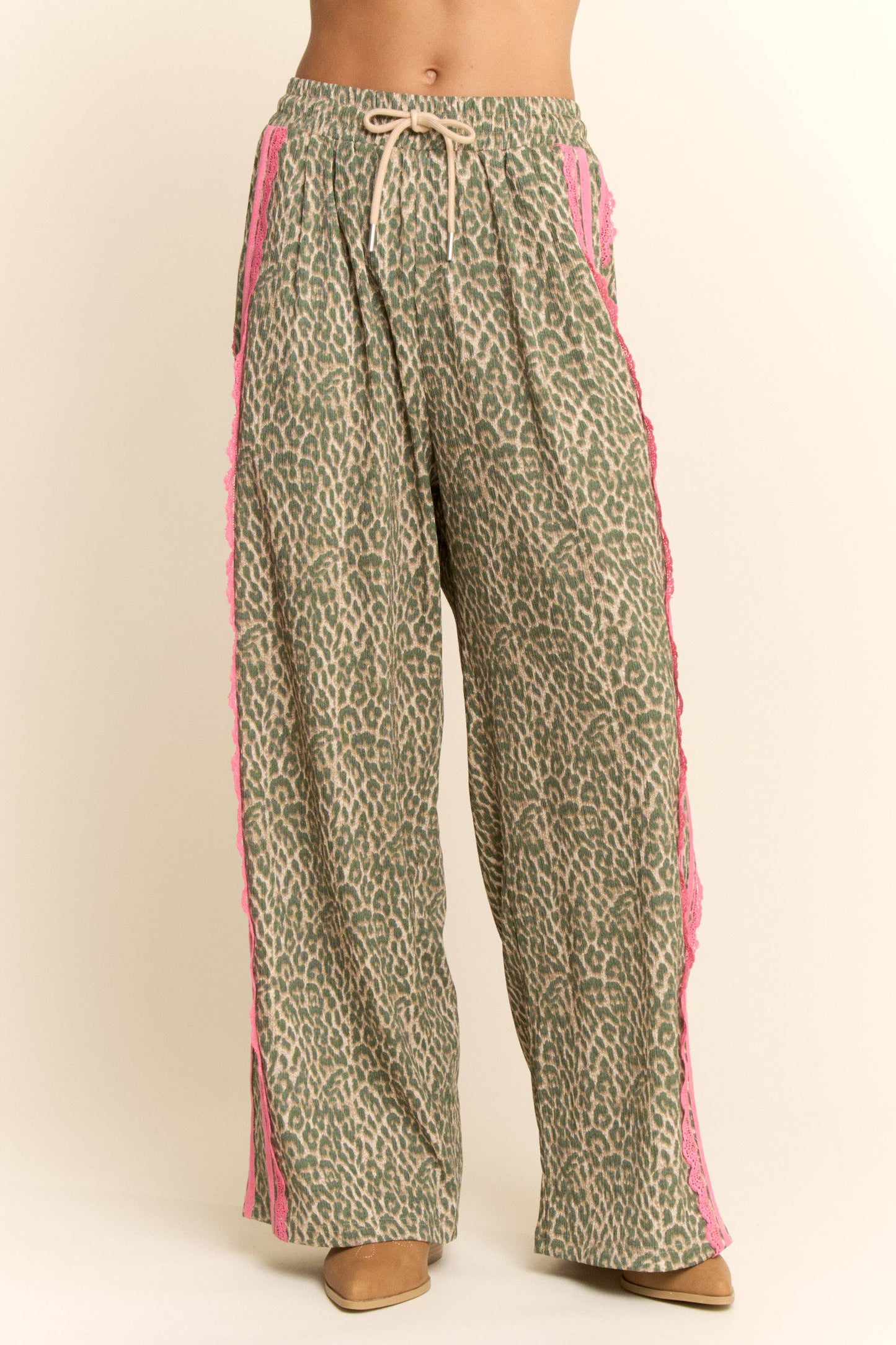 LACE AND SPORTY RIBBON STRIPES PAIR OF PANTS