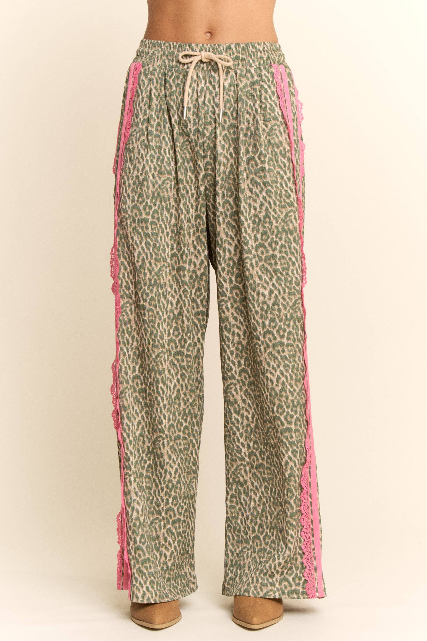 LACE AND SPORTY RIBBON STRIPES PAIR OF PANTS