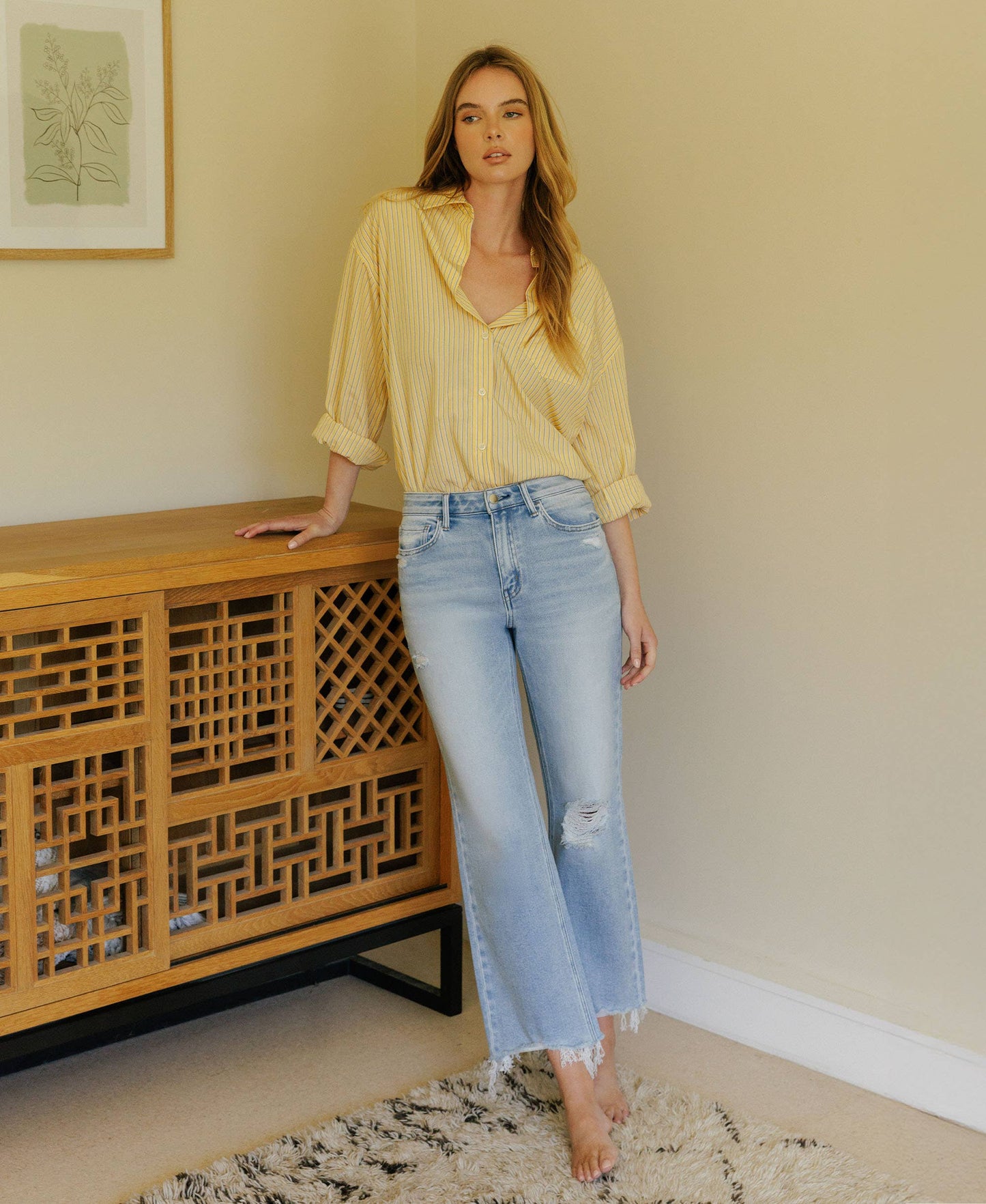 HIGH RISE DISTRESSED CROP SLIM WIDE JEANS F6037