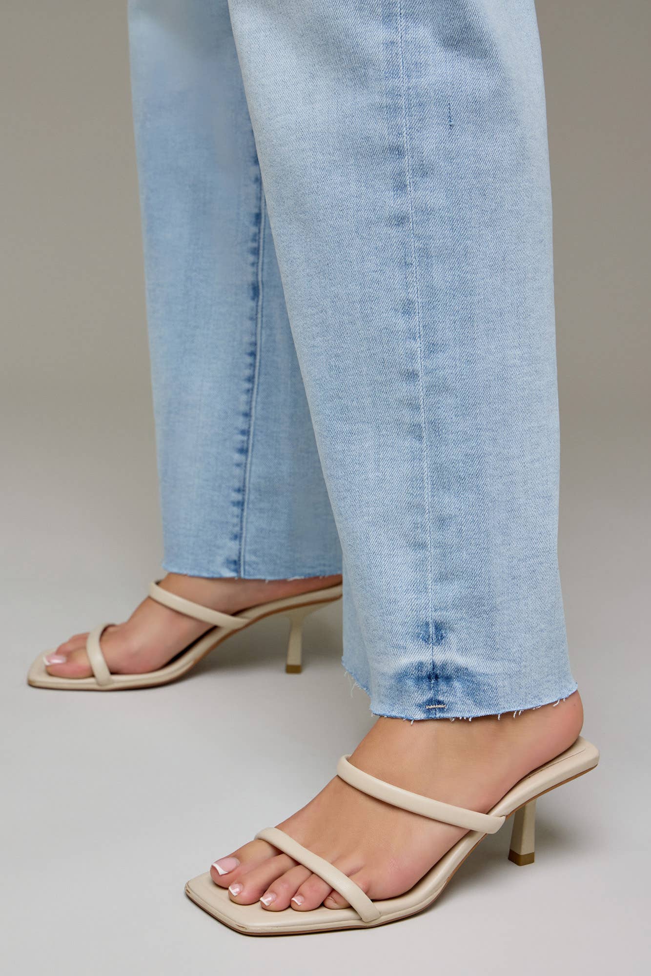 Light Wash Stretch Mid Rise 31" Inseam Wide Leg