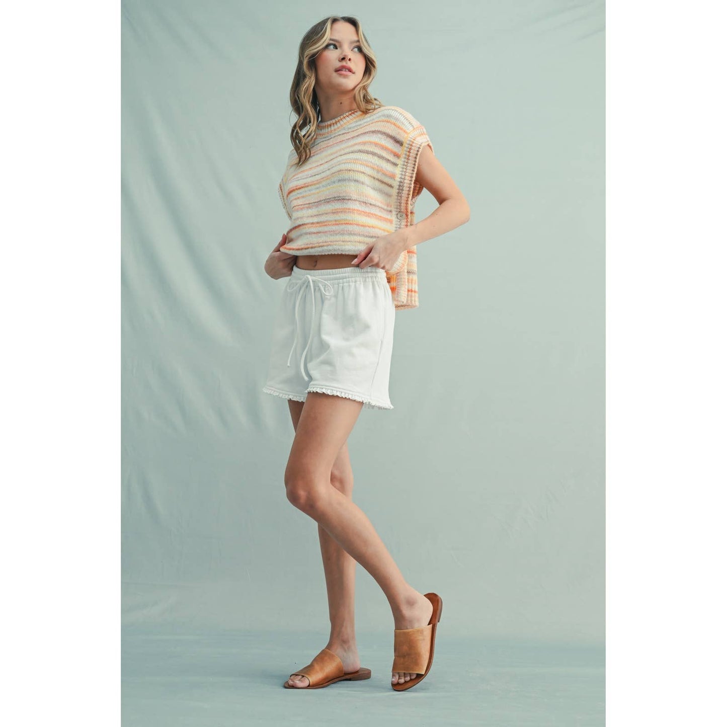 RUFFLE DETAIL KNIT SHORTS / WL25-11334
